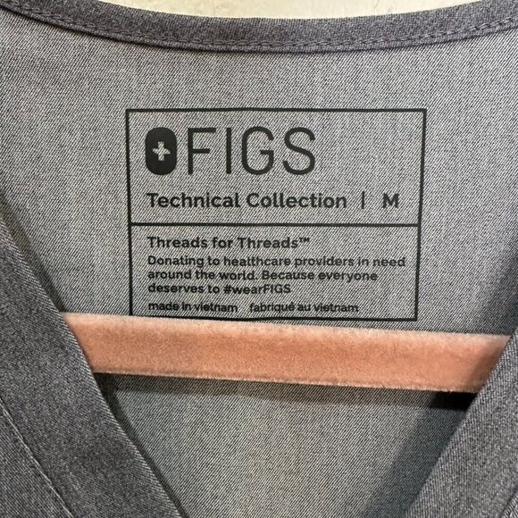 Figs Catarina Scrub Top Womens Medium One Pocket Heather Gray Healthcare Nurse - Picture 4 of 6